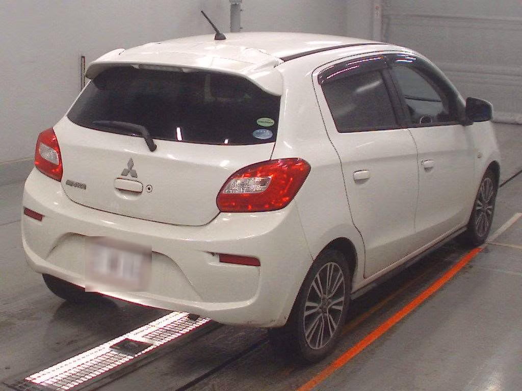 MITSUBISHI MIRAGE