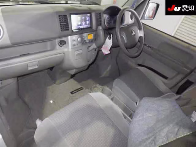 MITSUBISHI TOWN BOX