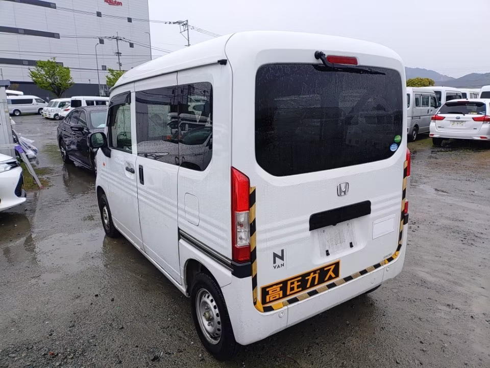 HONDA N-VAN