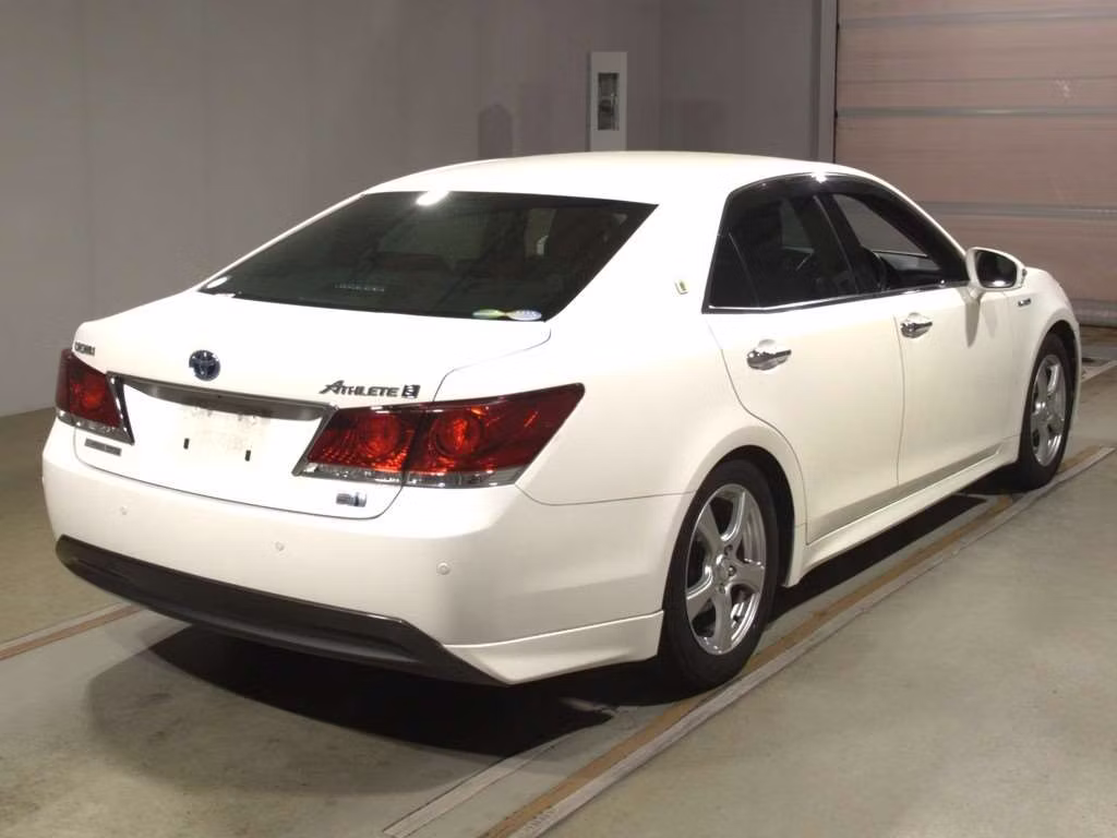 TOYOTA CROWN