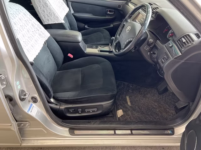 TOYOTA BREVIS