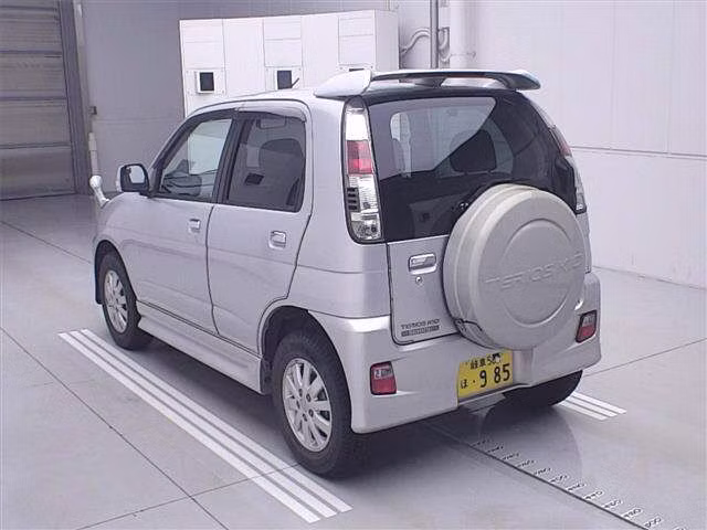 DAIHATSU TERIOS KID