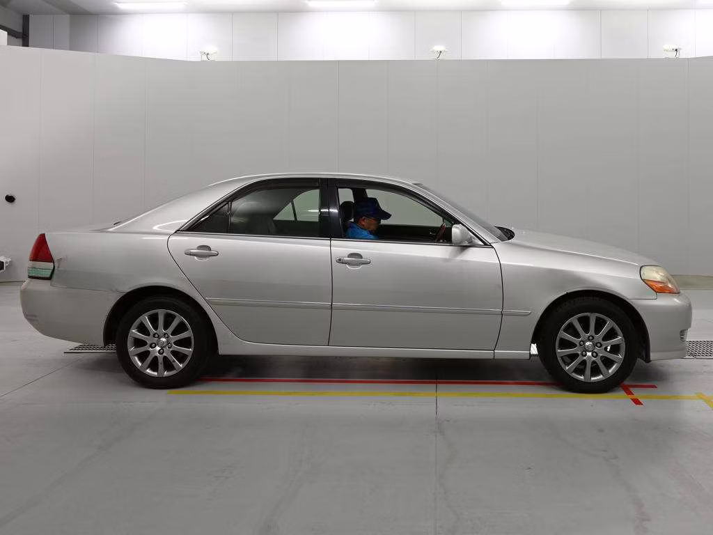 TOYOTA MARK II