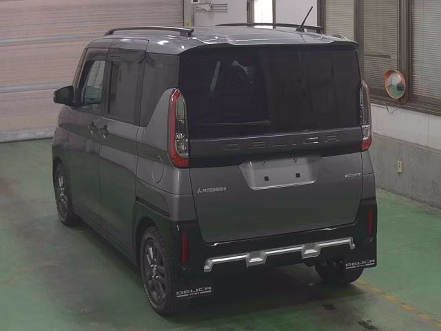 MITSUBISHI DELICA MINI
