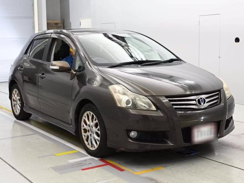 TOYOTA BLADE