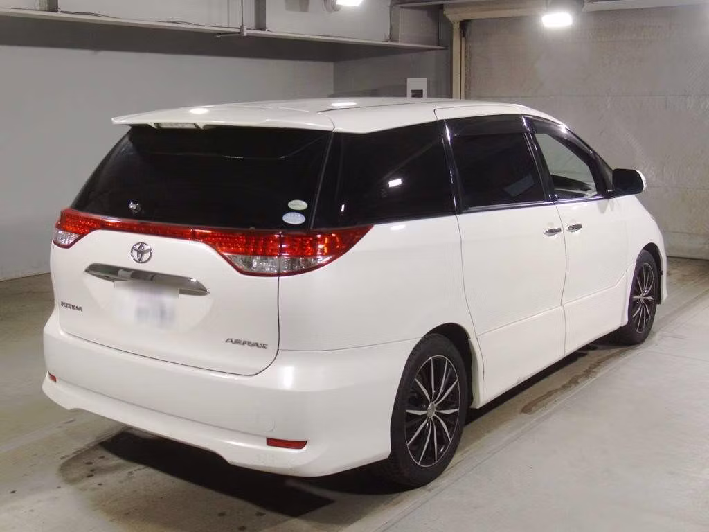TOYOTA ESTIMA