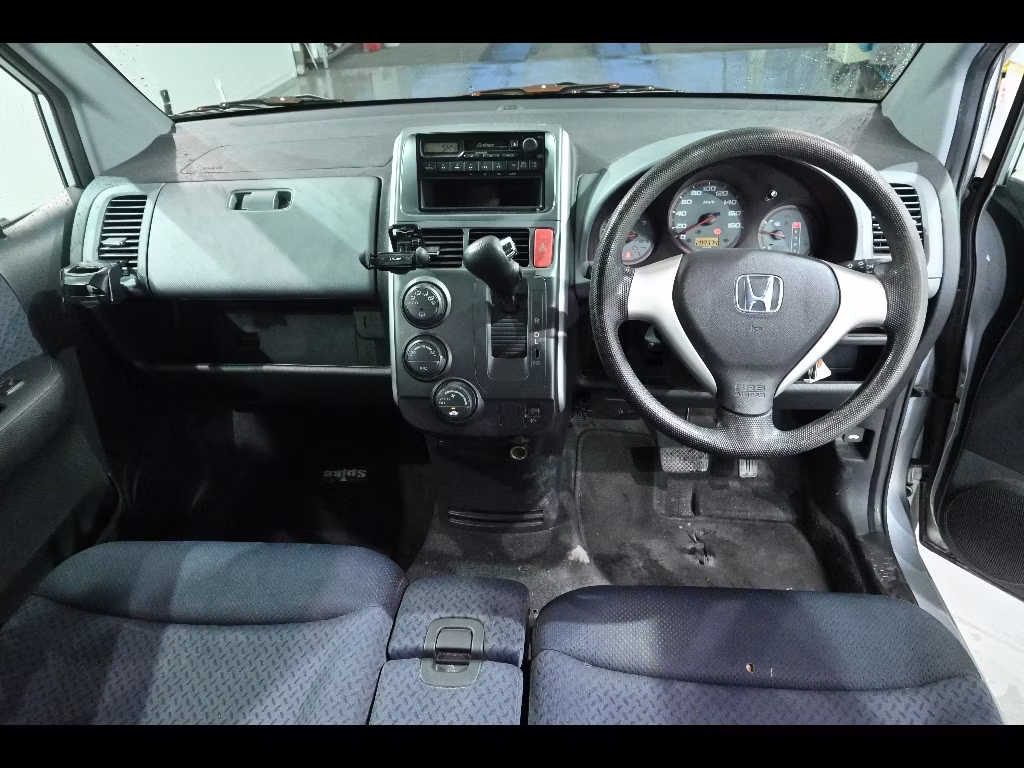 HONDA MOBILIO SPIKE