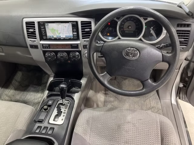 TOYOTA HILUX SURF