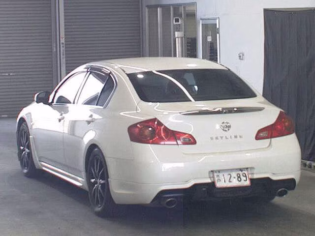 NISSAN SKYLINE