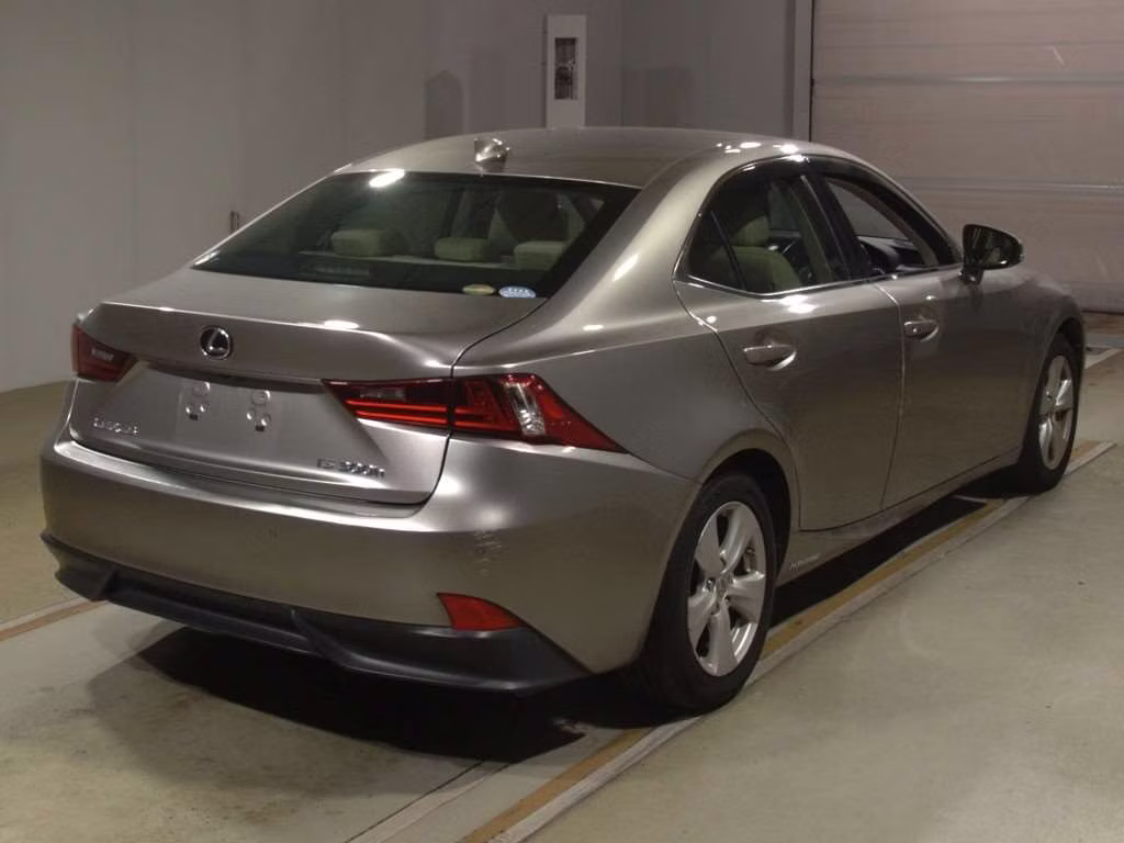 LEXUS IS300H
