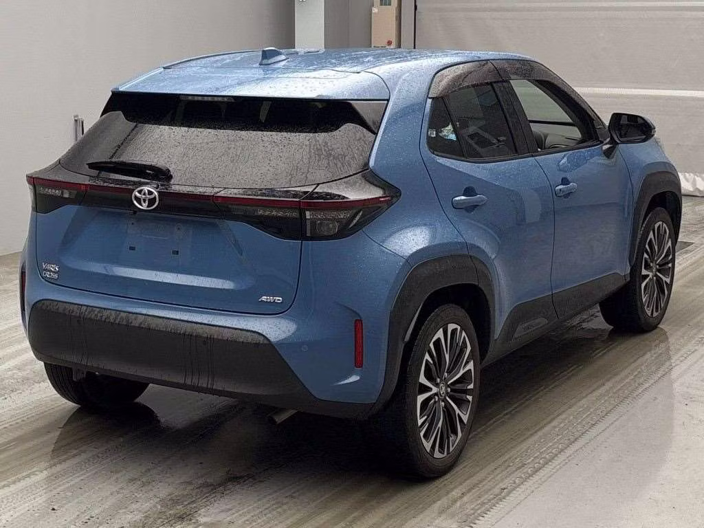 TOYOTA YARIS CROSS