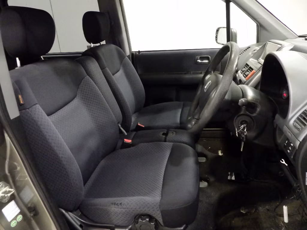 HONDA MOBILIO SPIKE
