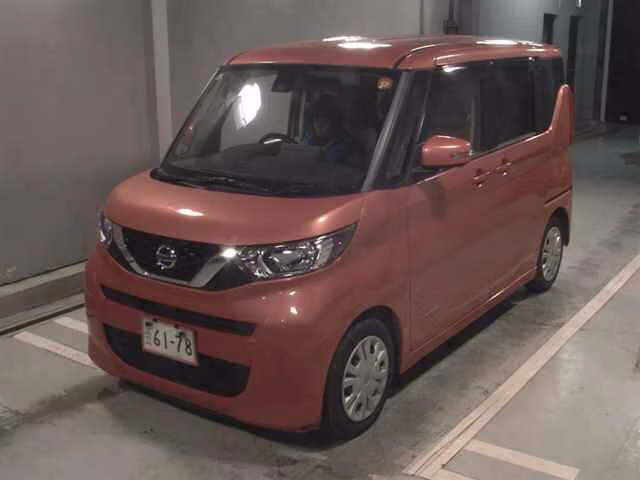 NISSAN ROOX