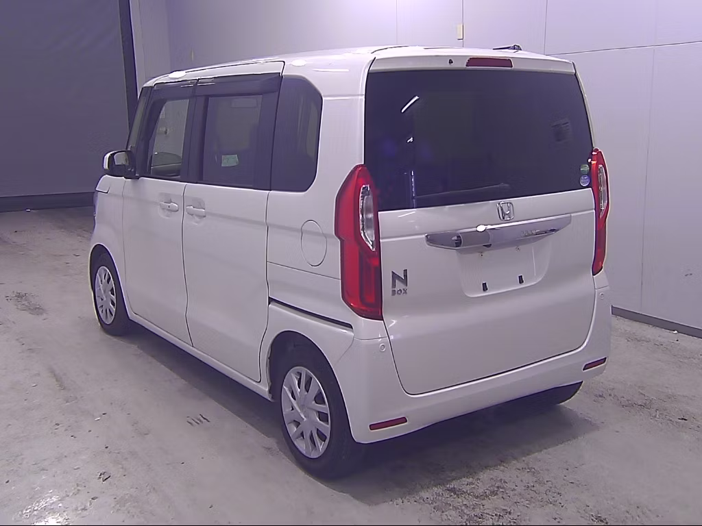 HONDA N-BOX