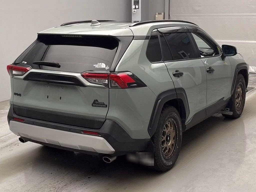 TOYOTA RAV4