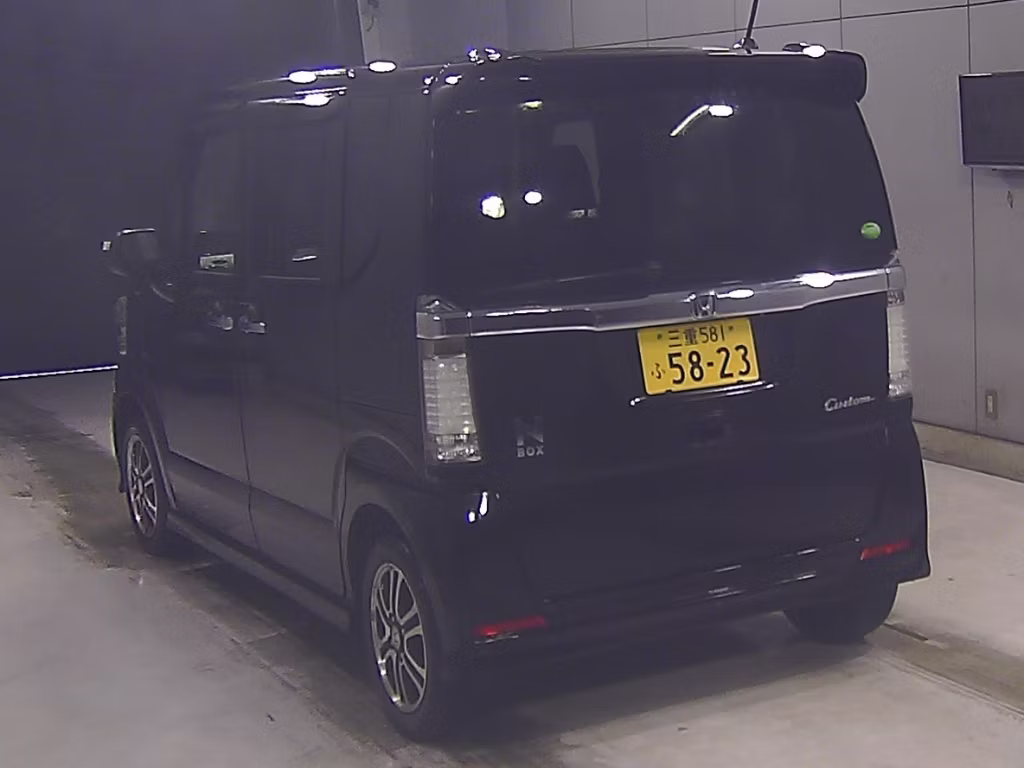 HONDA N-BOX