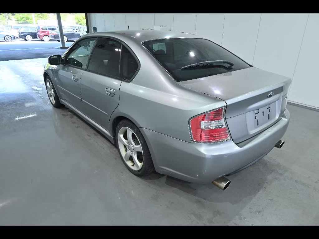 SUBARU LEGACY B4