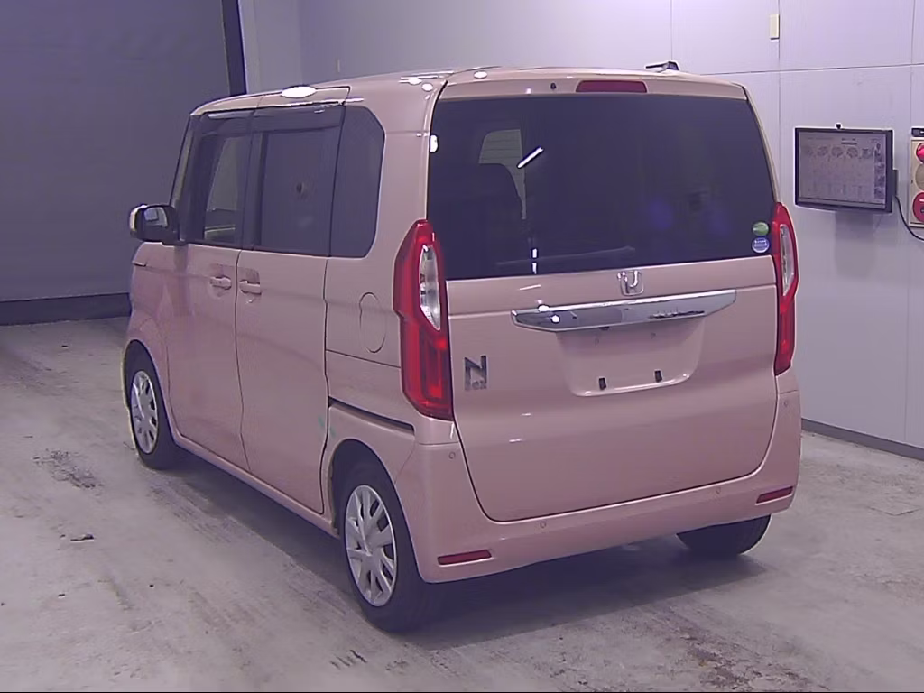 HONDA N-BOX