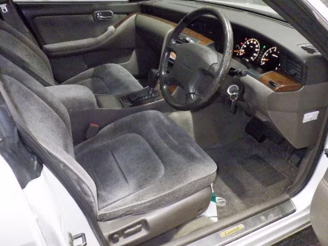 NISSAN LAUREL