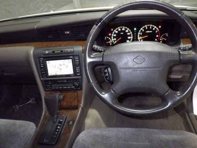 NISSAN LAUREL