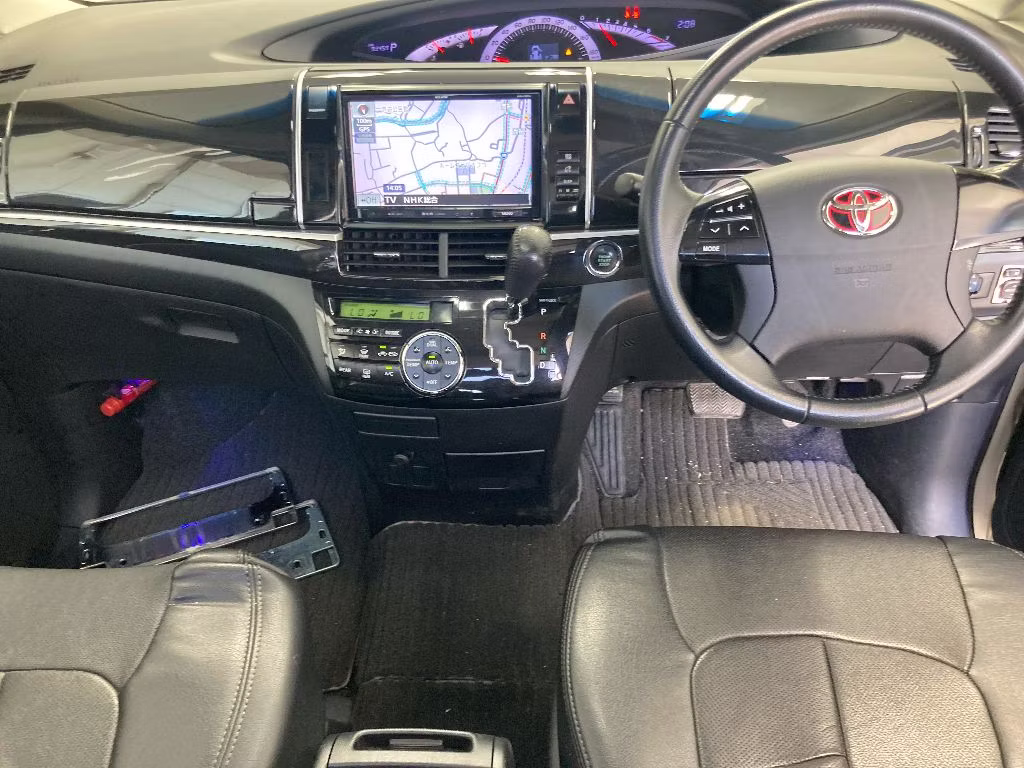 TOYOTA ESTIMA