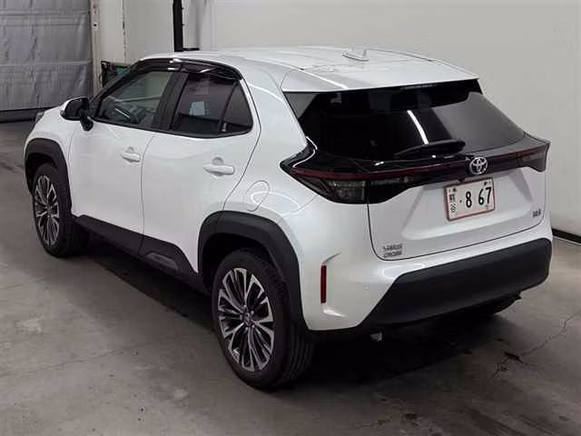 TOYOTA YARIS CROSS