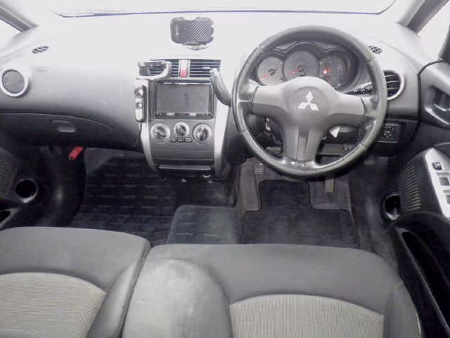 MITSUBISHI COLT PLUS