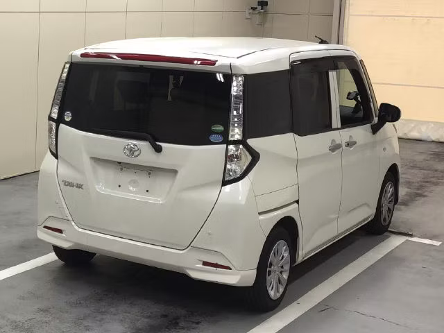 TOYOTA TANK