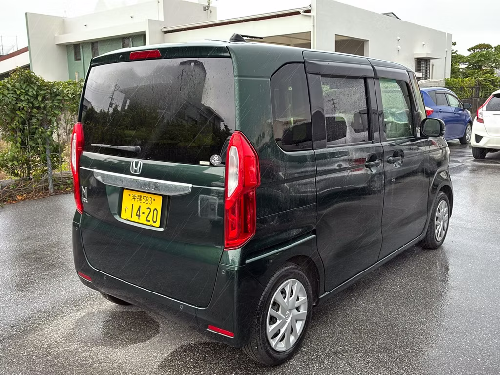 HONDA N-BOX
