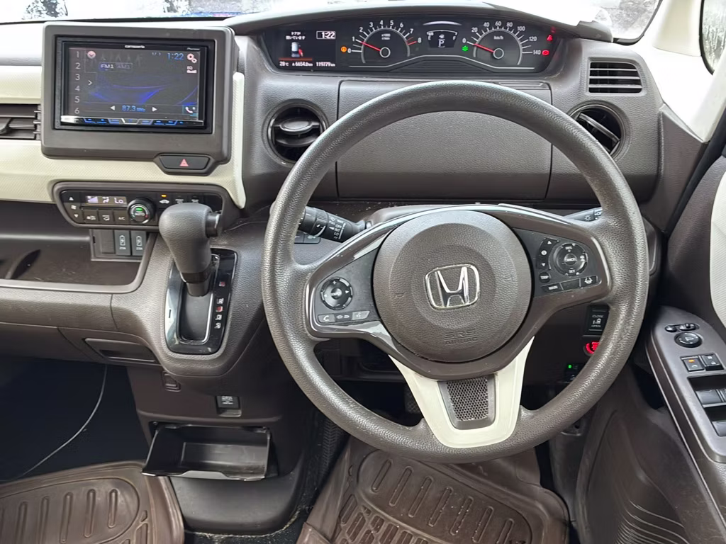 HONDA N-BOX