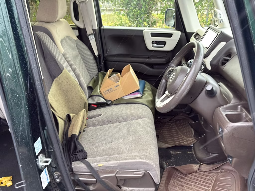 HONDA N-BOX