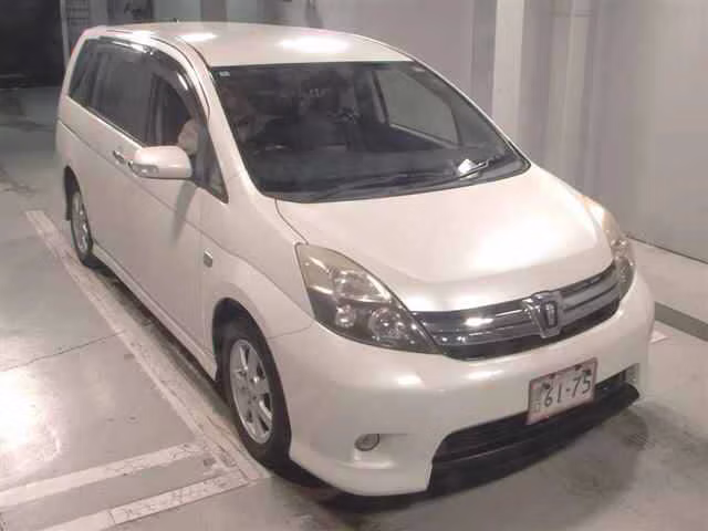 TOYOTA ISIS