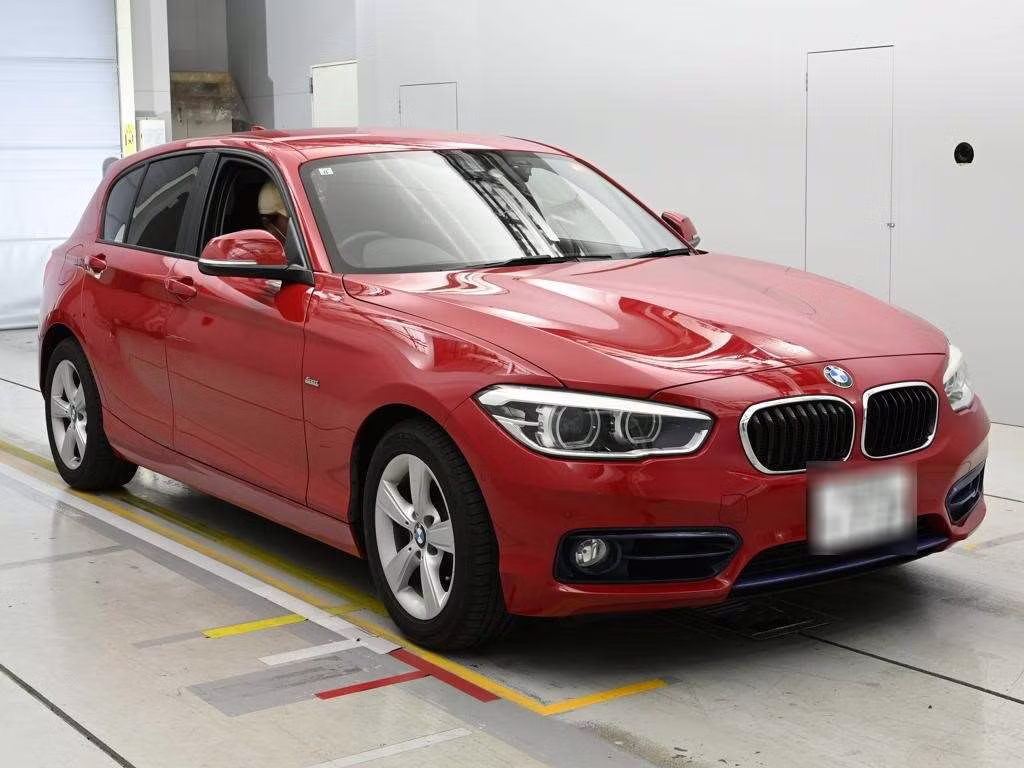 BMW 1-SERIES