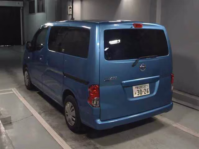 NISSAN NV200