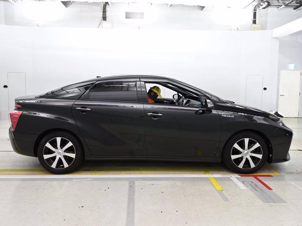 TOYOTA MIRAI