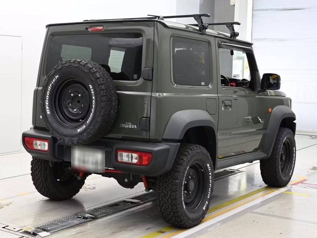 SUZUKI JIMNY SIERRA