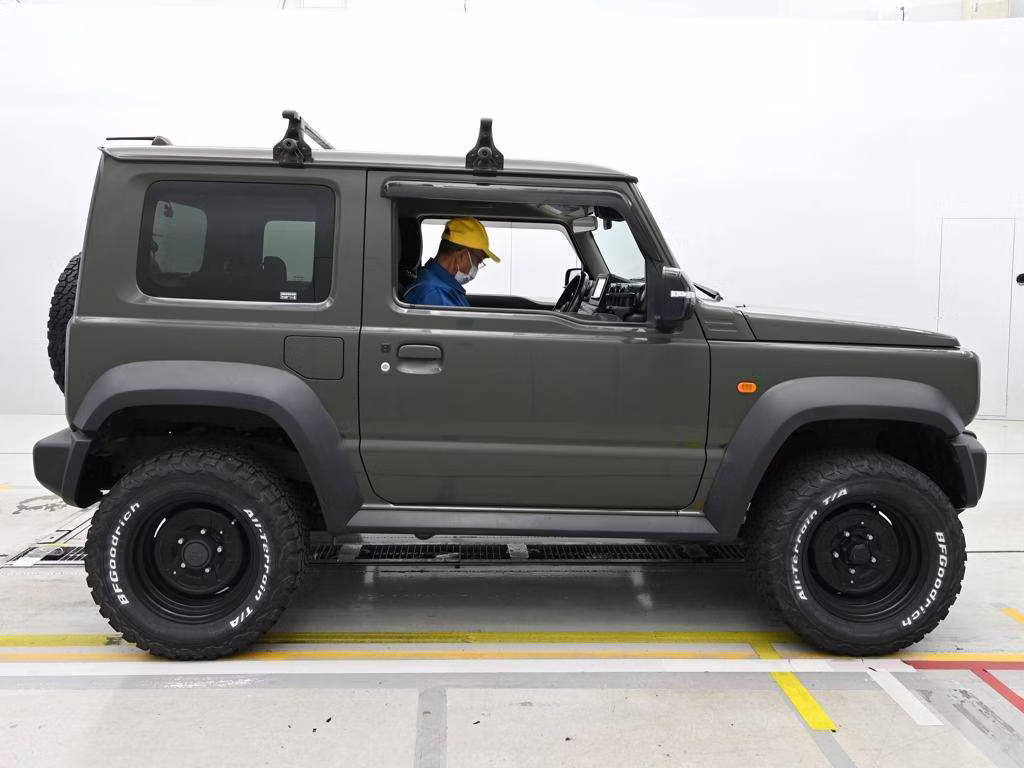 SUZUKI JIMNY SIERRA