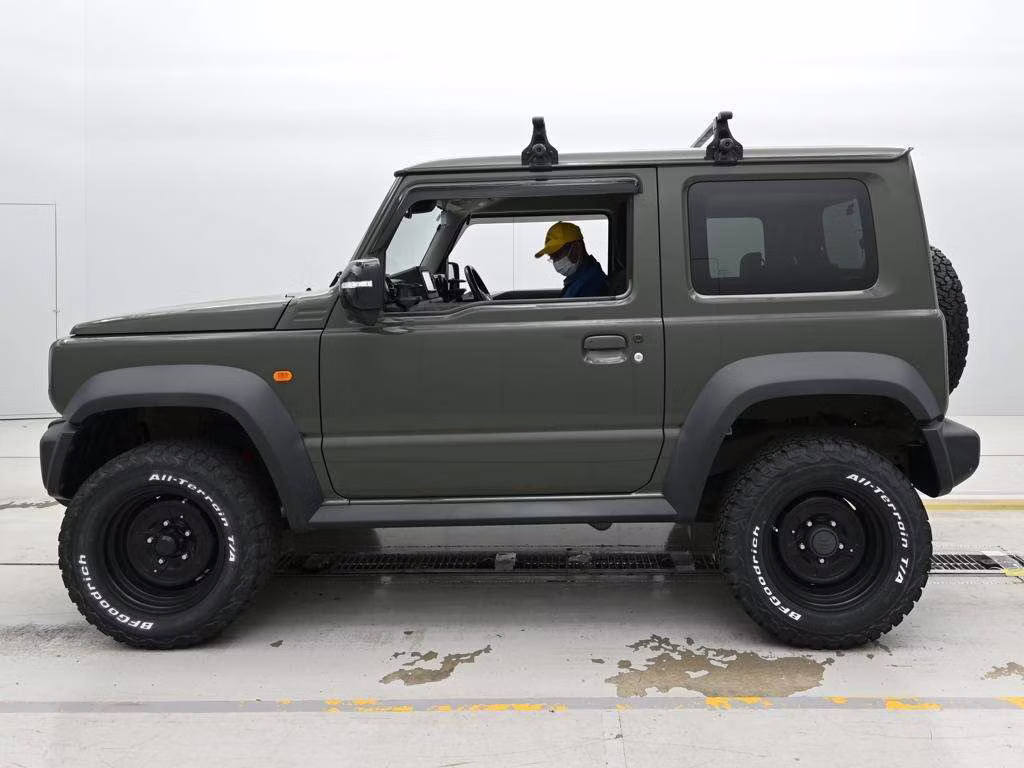 SUZUKI JIMNY SIERRA