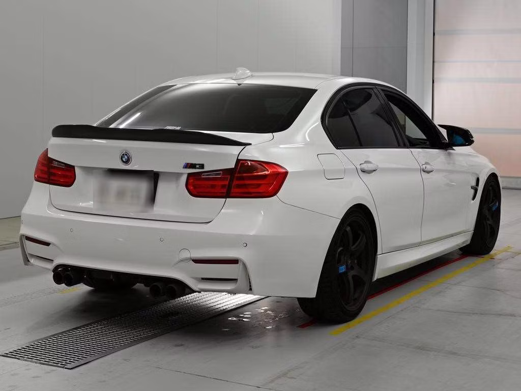 BMW 3-SERIES