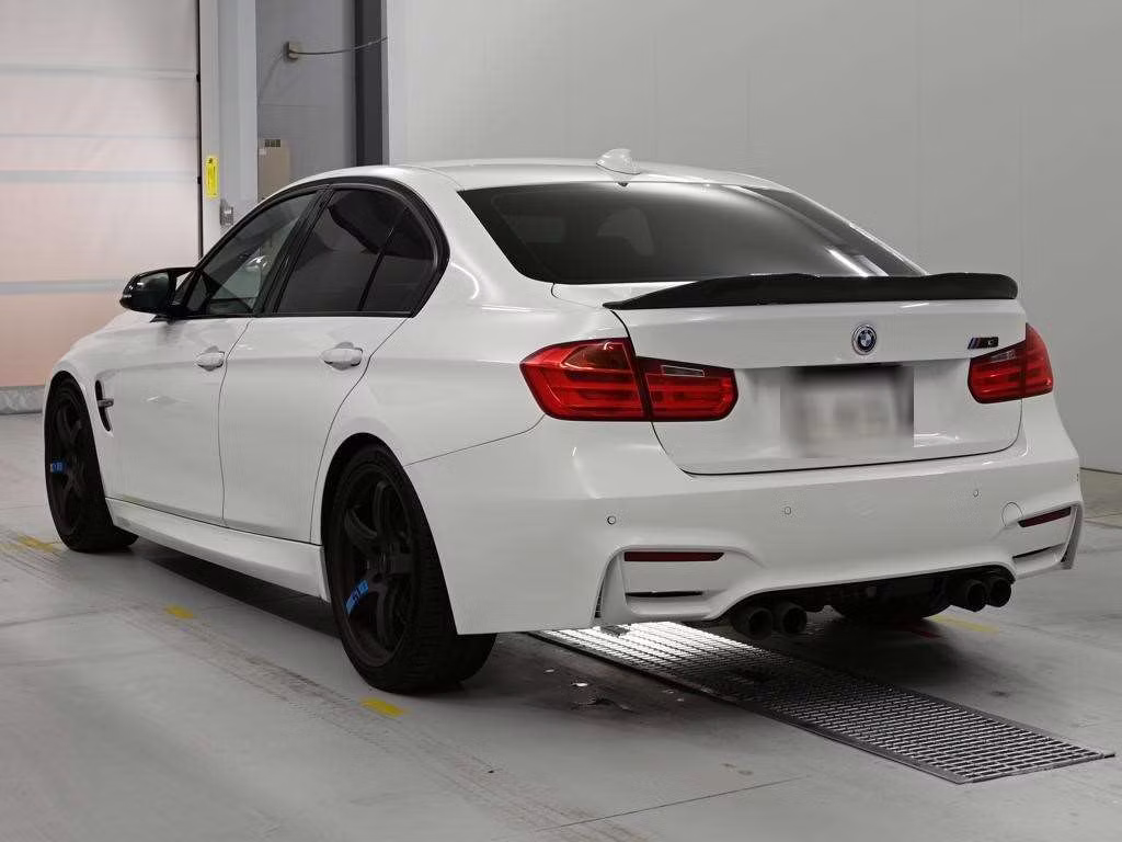 BMW 3-SERIES