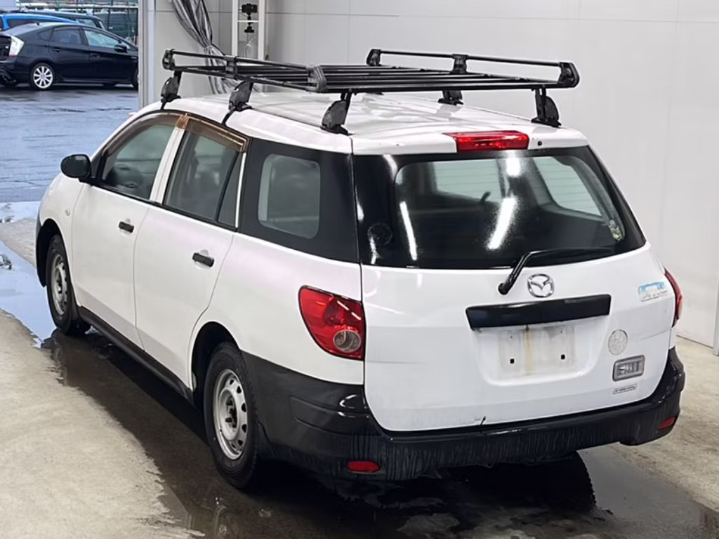 MAZDA FAMILIA