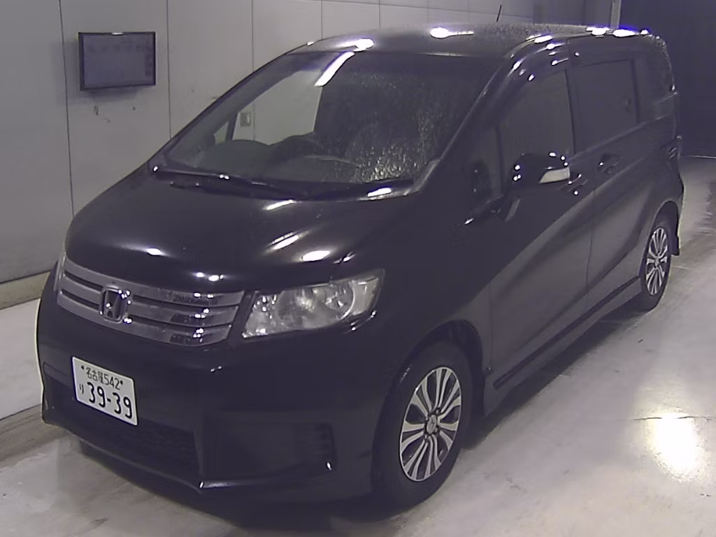 HONDA FREED SPIKE