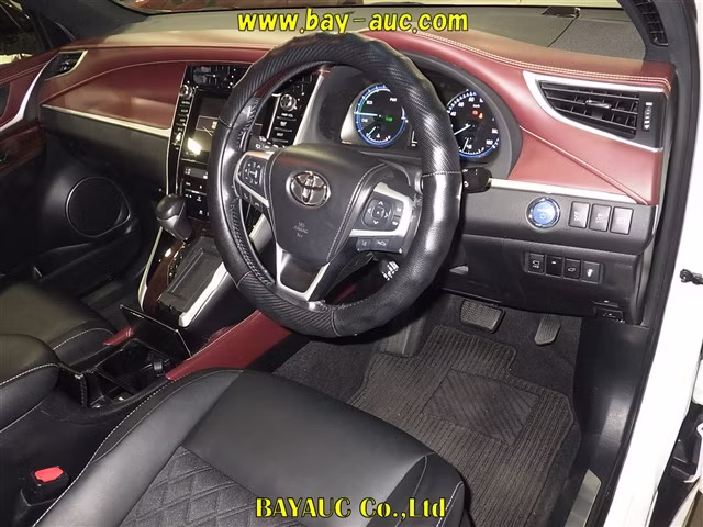 TOYOTA HARRIER