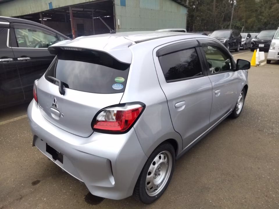 MITSUBISHI MIRAGE