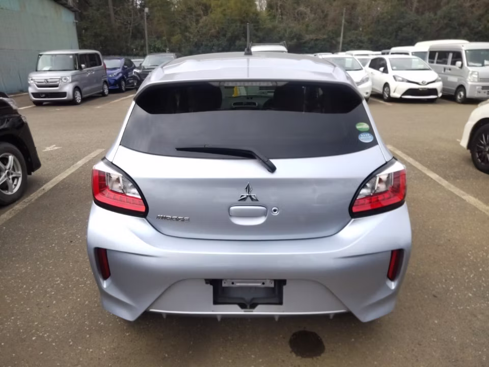MITSUBISHI MIRAGE