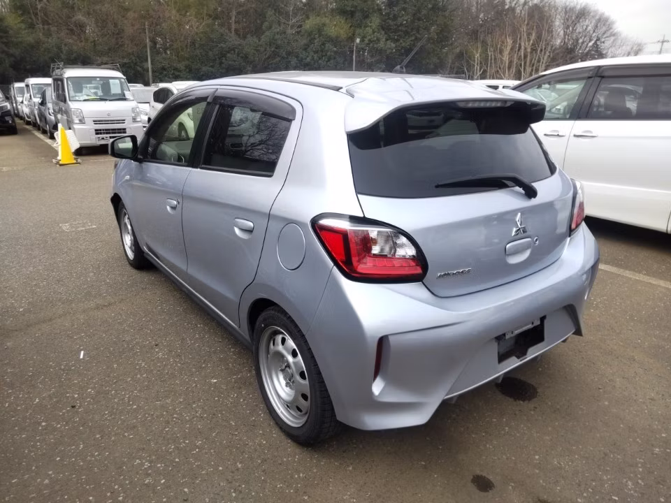 MITSUBISHI MIRAGE