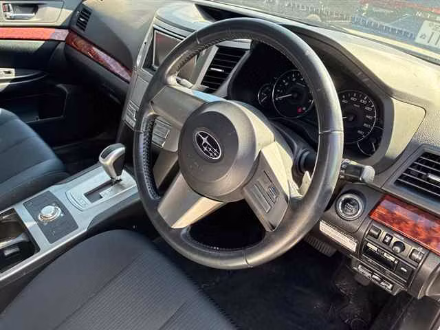 SUBARU LEGACY