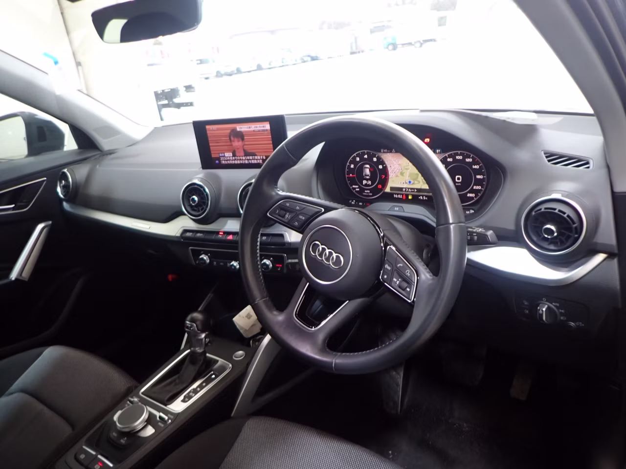 AUDI Q2
