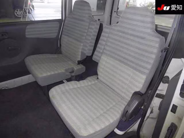 MITSUBISHI TOWN BOX