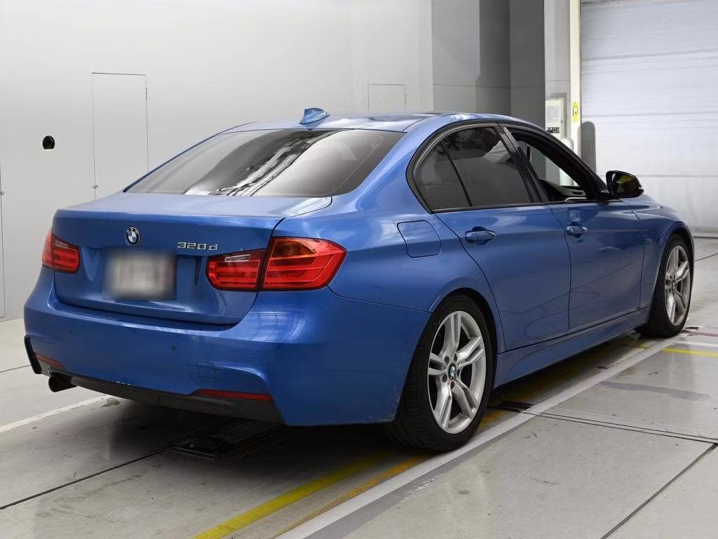 BMW 3-SERIES